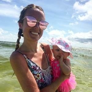 Meet your Posher, Lizzie